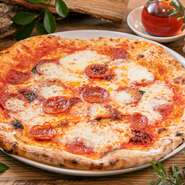 （トマトソース・ンドウイヤ・ピッカンテサラミ・モッツァレラ・バジル）