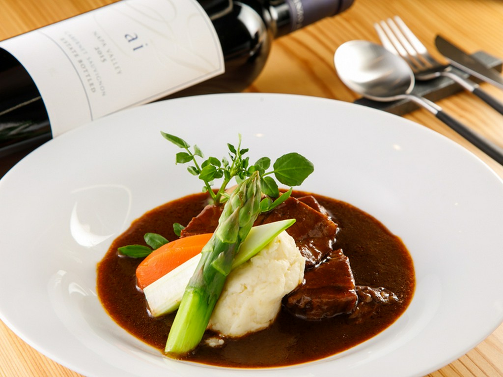 1週間かけてつくる『究極の黒毛和牛ビーフシチュー』