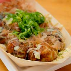 野菜や果物をふんだんに使用した甘めソースが出汁の旨みを引き立てる、定番『ソースマヨネーズ』