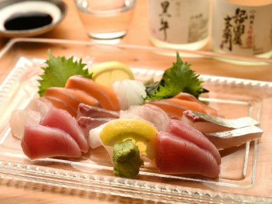 地物食材たっぷりの料理に合う、酒処・紀州自慢の地酒が充実