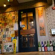 飲食は2階は不利？の定説もなんのその。この激戦区で30年以上の歴史を誇る名店です。