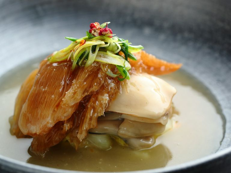 『毛鹿鮫のフカヒレ』