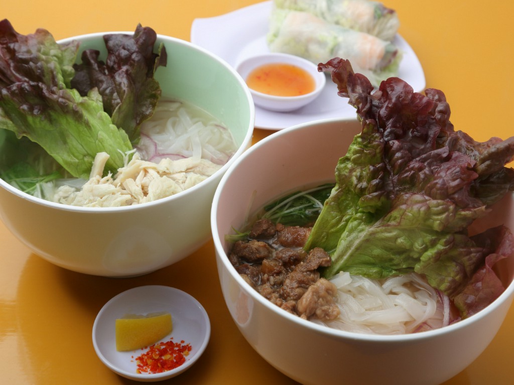 肉や魚、野菜など、鮮度や安心感が大切な食材は国産を使用