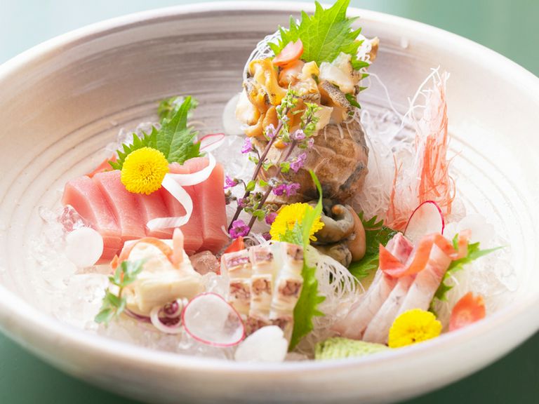 季節の食材で織りなす“京料理”を落ち着いた設えで堪能できる