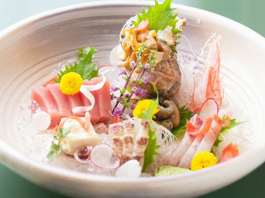 季節の食材で織りなす“京料理”を落ち着いた設えで堪能できる