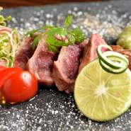 ランチ・ディナーのコース料理に追加できるのは『季節の魚の塩焼き』『和牛の網焼き』など。記念日など特別な機会はもちろん、いつもより少しゆとりと贅沢を楽しみたいときにもおすすめです。　