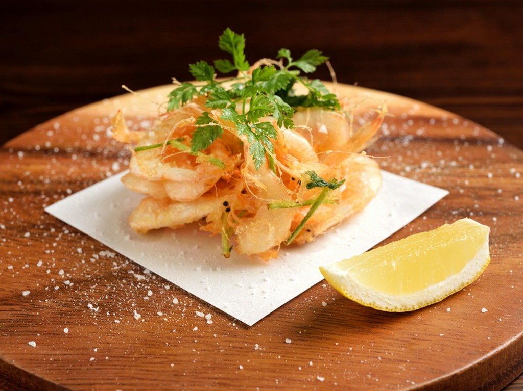 豊かな風味を閉じ込めた『白エビのかき揚げ』