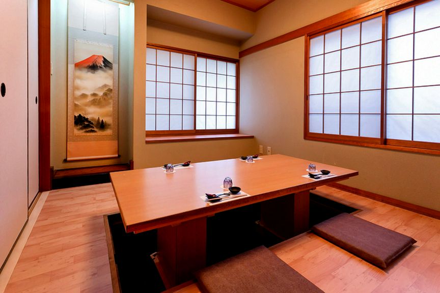 朗らかに語り合えそうな、和の完全個室で四季の料理を味わう