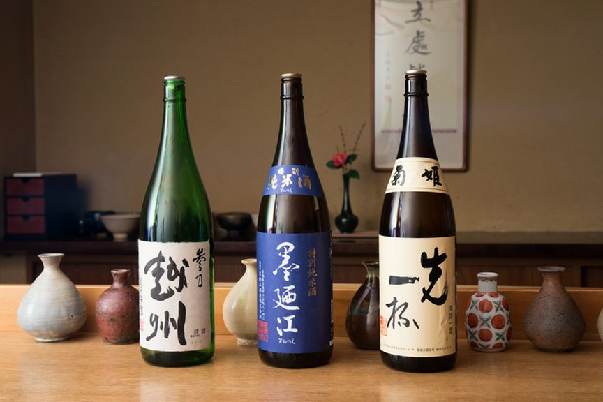 昔から変わらぬ3種の定番酒が、食中酒として料理に寄り添う