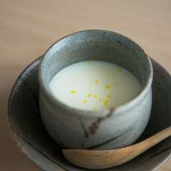 おまかせの最初に登場する、挨拶代わりの『茶碗蒸し』