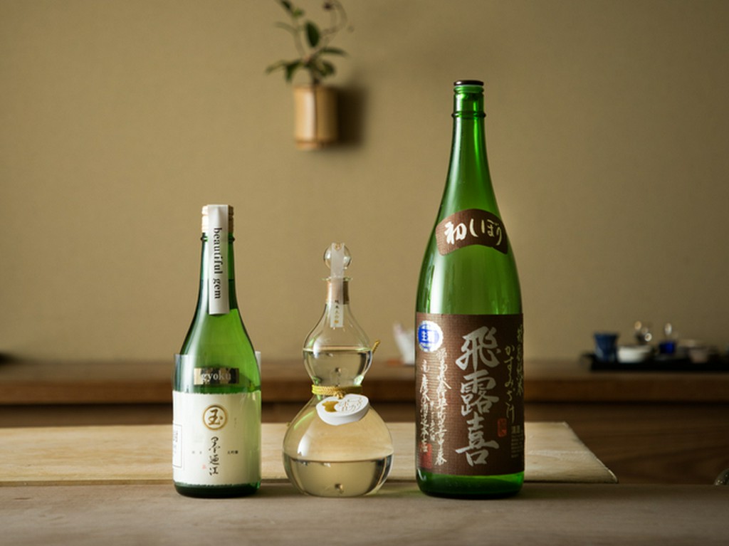 キレがあり、香り、旨味に幅のある日本酒を約15種をセレクト