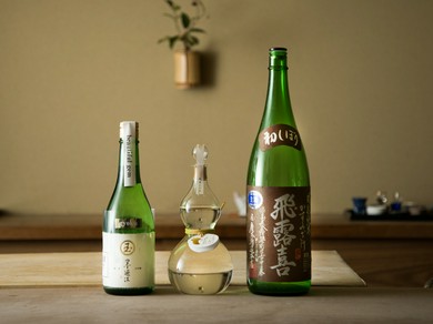 キレがあり、香り、旨味に幅のある日本酒を約15種をセレクト