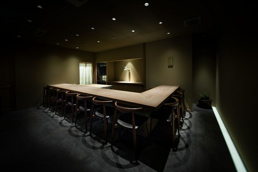 ​余計なものを置かず、料理を楽しむ時間に集中できる空間