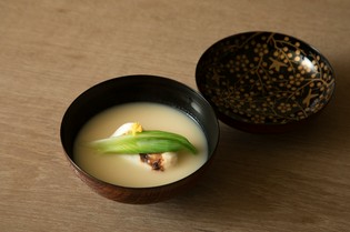 天然トラフグの白子を京都の白味噌で仕立てた『椀』