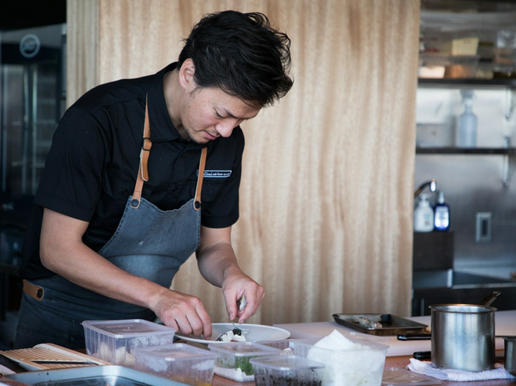 カジュアルな雰囲気のなか、ミシュランスターシェフの料理を堪能