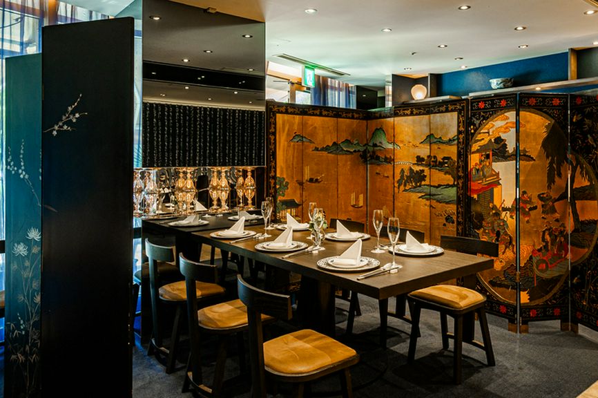 訪れる人の心を豊かにしてくれる、モダンで華美な空間