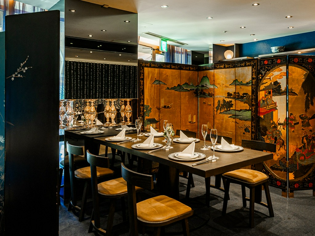 訪れる人の心を豊かにしてくれる、モダンで華美な空間