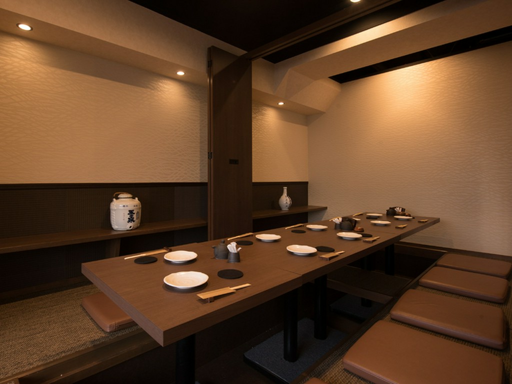 上質なひとときを演出する、洗練された寛ぎの空間