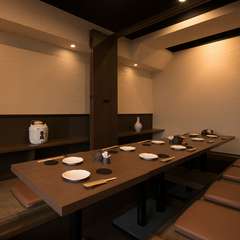 上質なひとときを演出する、洗練された寛ぎの空間