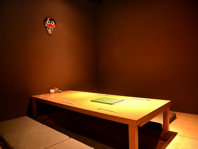 3〜20名まで、人数に合わせて調整もできる個室を完備