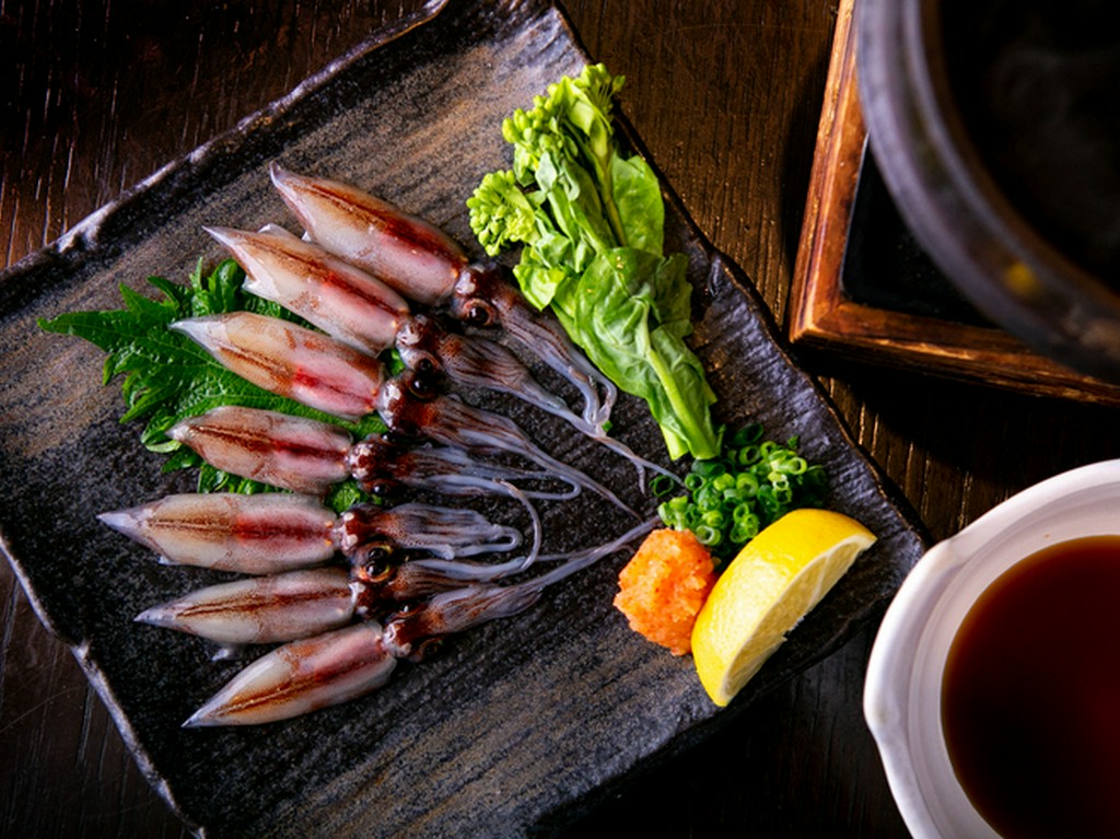 季節の魚介を贅沢に堪能できる『旬の食材のしゃぶしゃぶ』