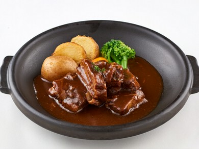 素材の魅力を存分に引き出した料理で訪れるゲストを魅了