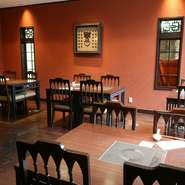 北海道を訪れたら必ず味わいたい、サッポロクラシックや北海道限定のビールが取り揃えられています。ワインや紹興酒など、料理に合わせて酒を選ぶのは、大人ならではの楽しみです。