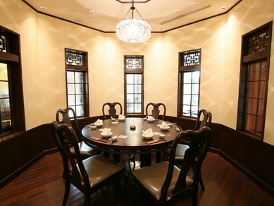 最大8名様までご利用頂ける完全な個室完備