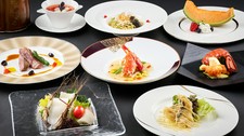 厳選された道産食材をシンプルな味付けでありながらも素材を活かした料理長おすすめのディナーコースです。