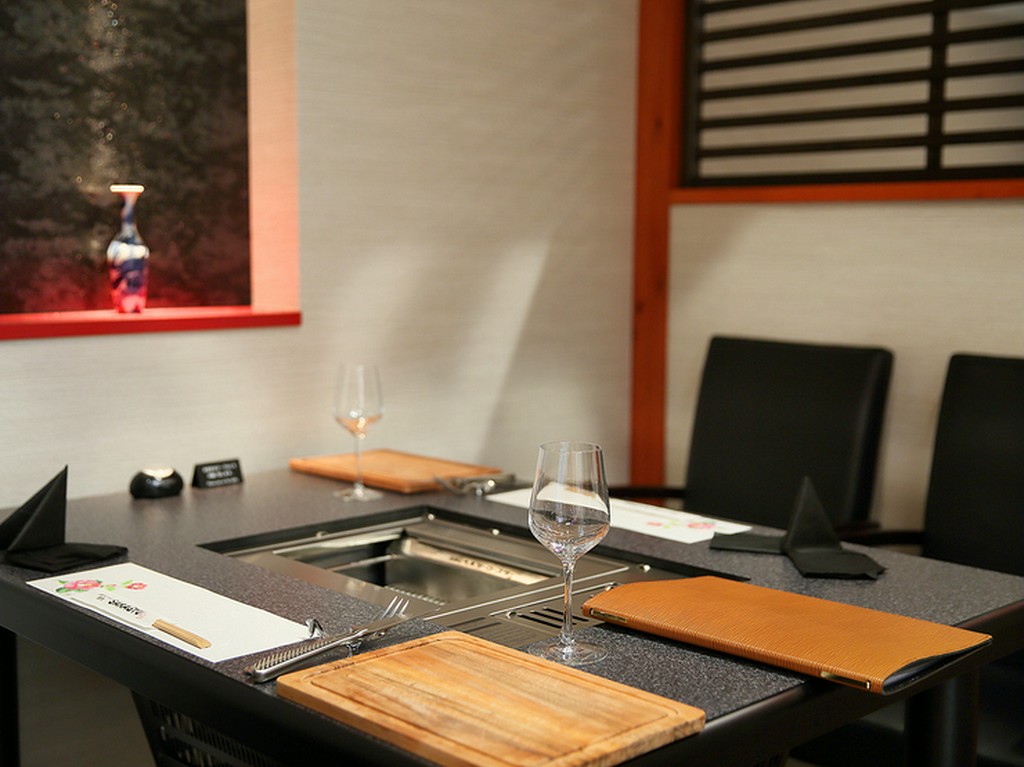 2人の特別な日は、ラグジュアリーな空間で至福のひと時を過ごす