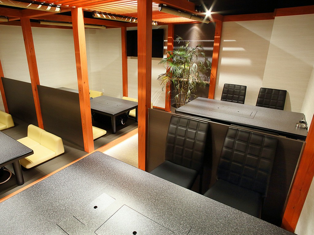 清潔感あふれる和み空間で、リラックスしながら食事を堪能する