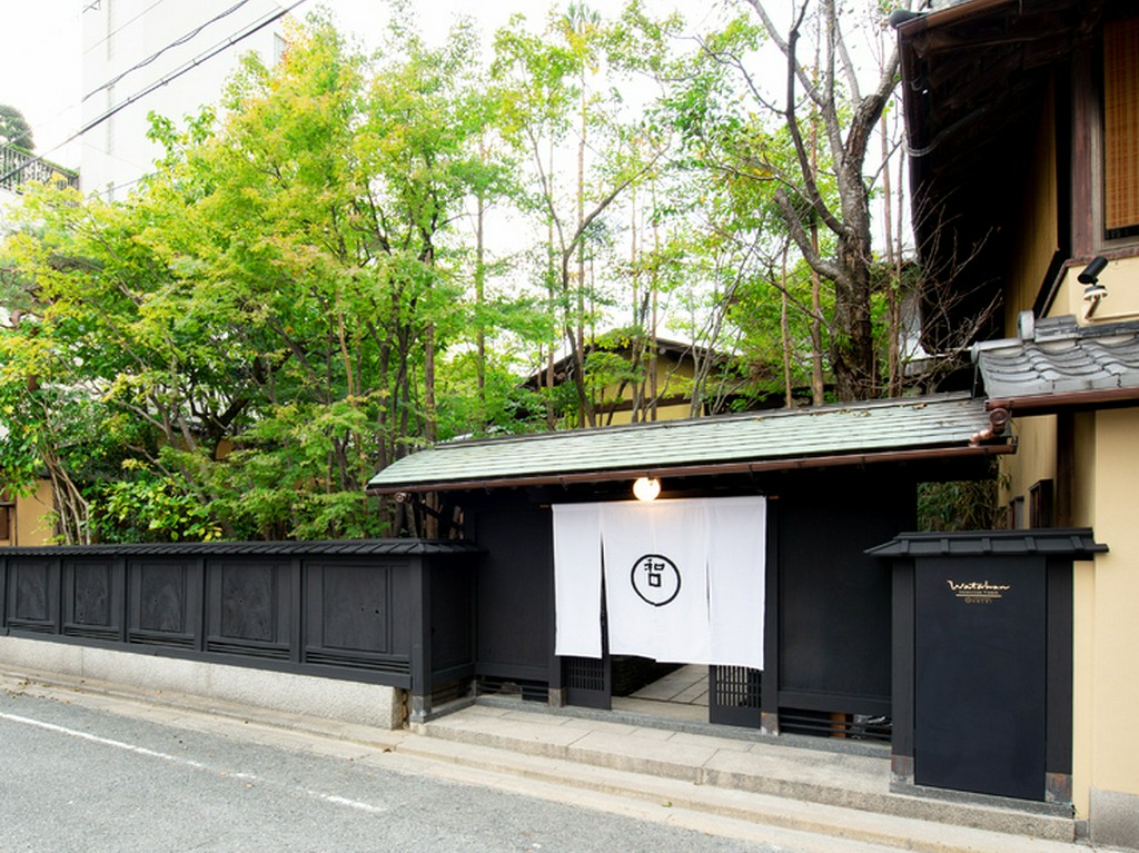 美しい日本の四季を愛でながら、最上級のおもてなし