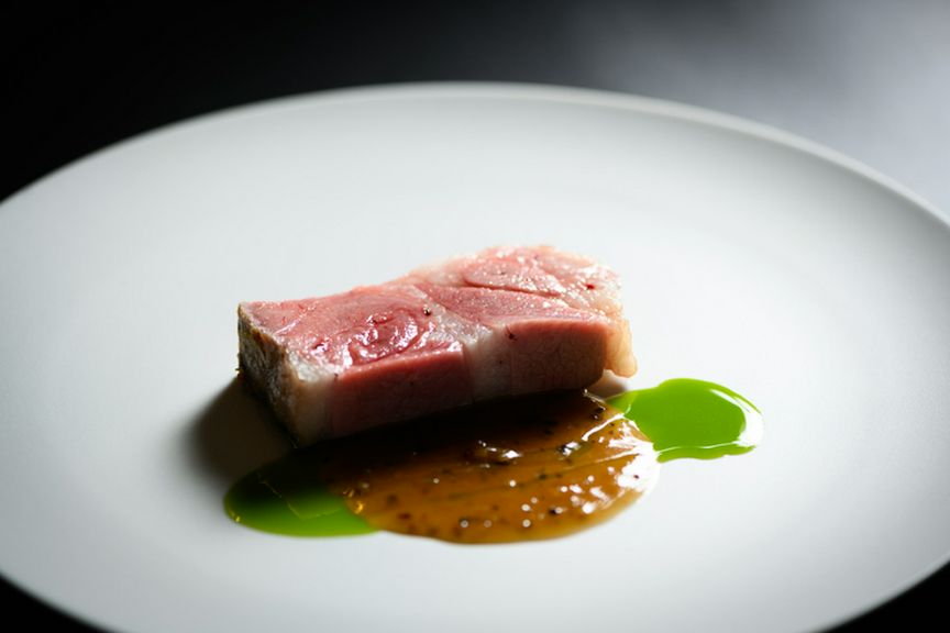 『奄夢豚 塩釜』