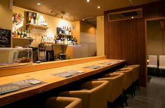 その日に仕入れた新鮮な高級食材をふんだんに使ったコースです