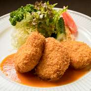 カニの旨みがギュッと詰まった『カニクリームコロッケ』
