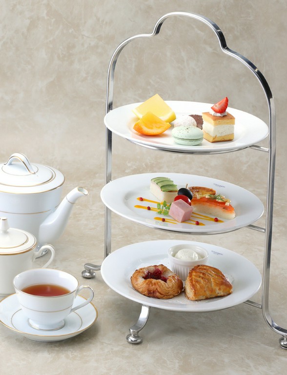 午後の優雅なひとときに『アフタヌーンティーセット』