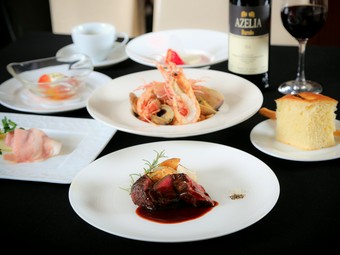 四季折々、季節を五感に訴える『ディナーコース』