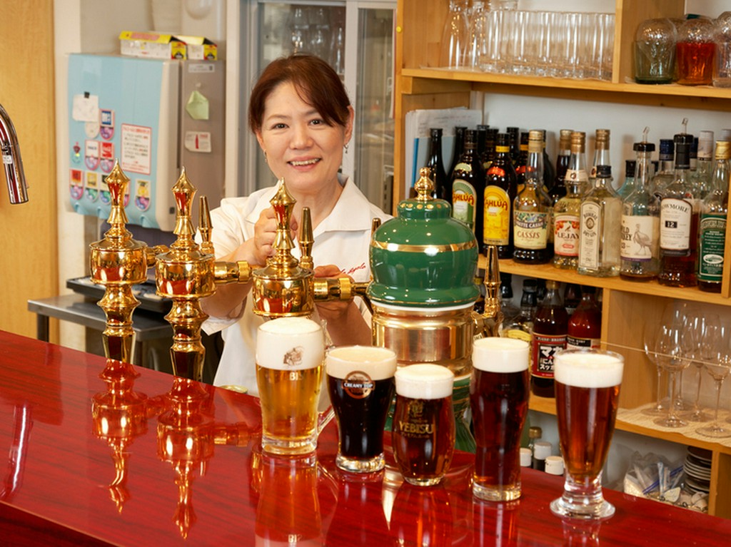 おいしい料理のお供は、こだわりの生ビール！