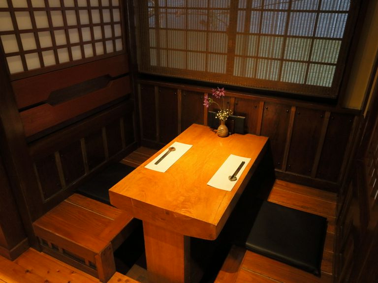 大切なゲストをもてなす会席に、細やかな気遣いが嬉しい