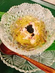 四季折々の旬の食材を盛り込んだ、お祝いや会議用のお弁当や折り詰めをご準備しております。