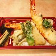 ・大海老2本
・穴子
・筍
・山菜
（旬の食材の為、内容は変更になる場合がございます。）