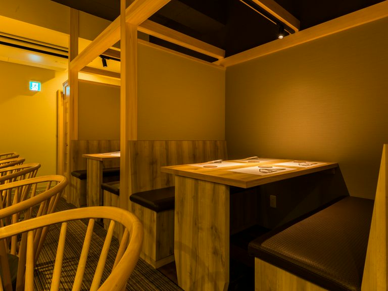 4名まで利用できるテーブル席