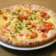 お子様も大好き！！
ベーコン　玉ねぎ　コーン　ジャガイモなどが入ってます。