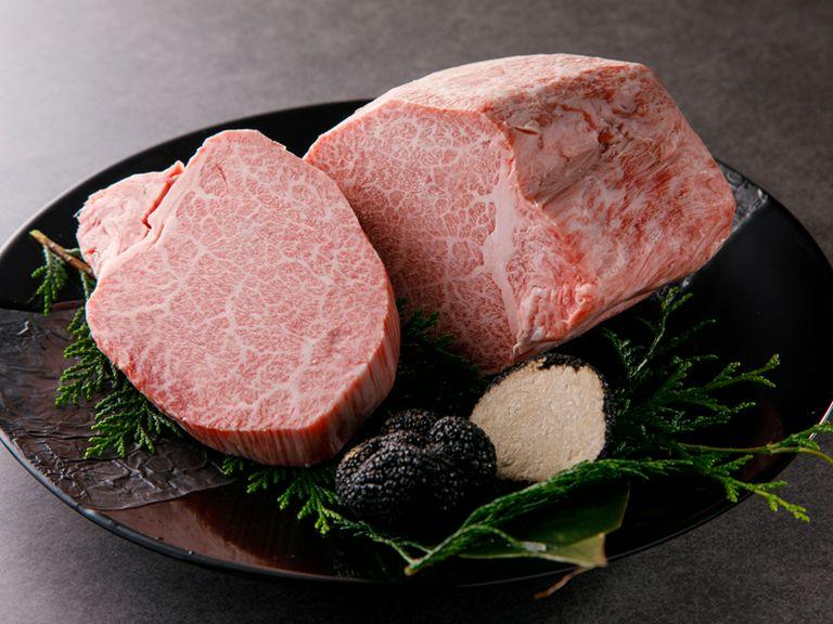 自信をもって薦めるひと品『特上黒毛和牛A5シャトーブリアン〜トリュフと共に〜』