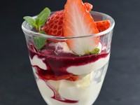 甘酸っぱい苺と濃厚マスカルポーネの絶妙コンビ。