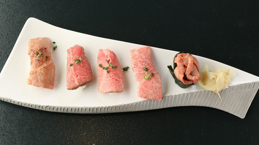 飛騨牛を五種類のにぎりで堪能