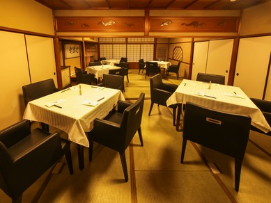 伝統を感じさせる古民家で、想い出に残る素晴らしいひとときを