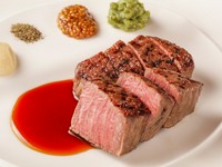 最とび飛騨牛の中でも最も上質で特別な部位のステーキです。ハズレ嫌いなお客様には間違いなく当店のシャトーブリアンステーキでしょう！