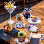 ホテルの一階という場所がら、ランチタイムにちょっと畏まって食事をしたいという人も多く訪れています。カジュアルすぎたくない方の、ビジネスランチ利用もオススメです。