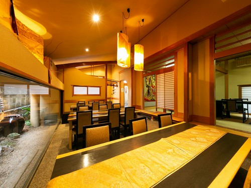 居心地の良い落ち着いた空間。しっとりと大人の時間が過ごせる